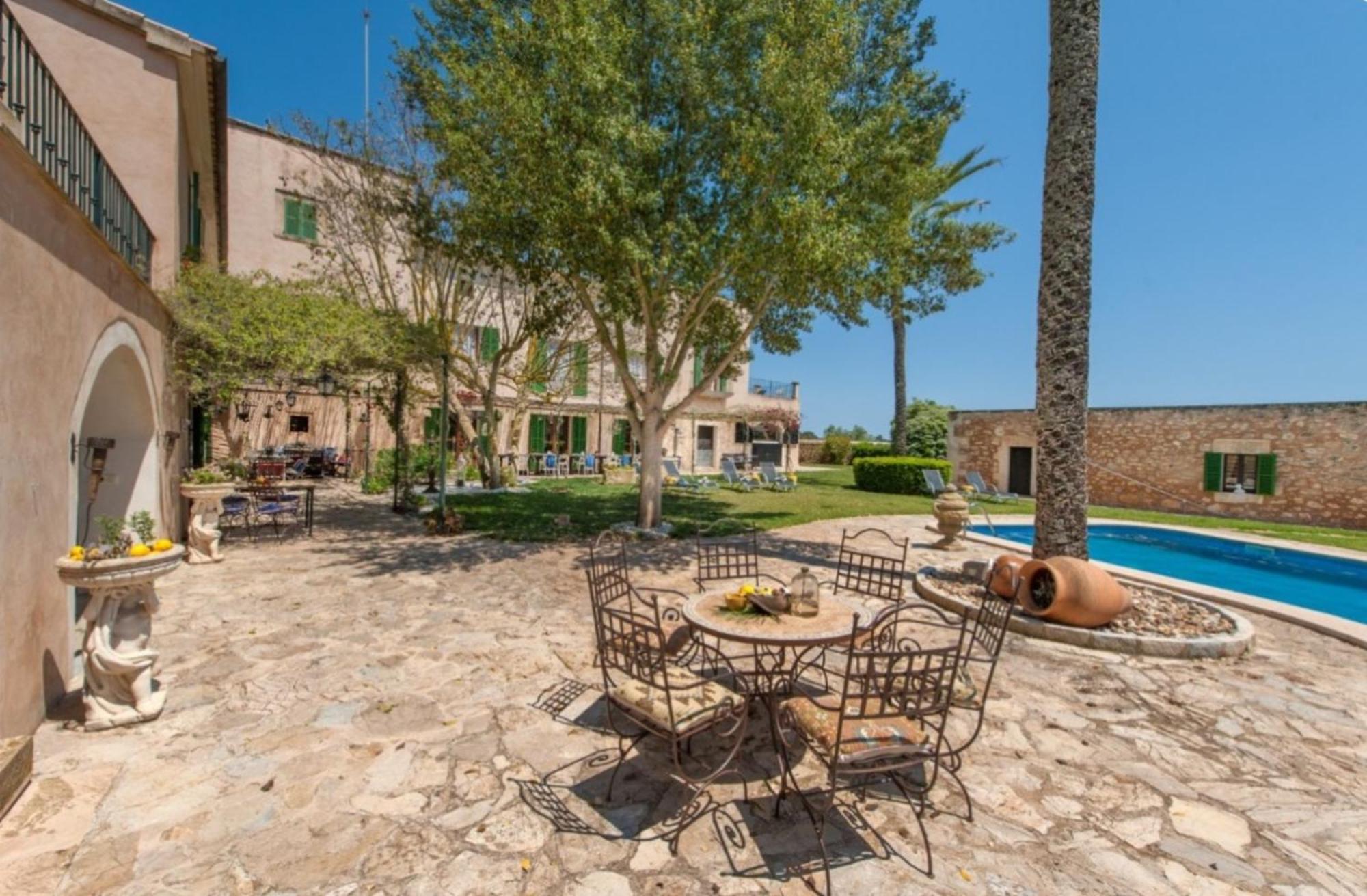 Bed & Breakfast Llebeig Im Es Llobets